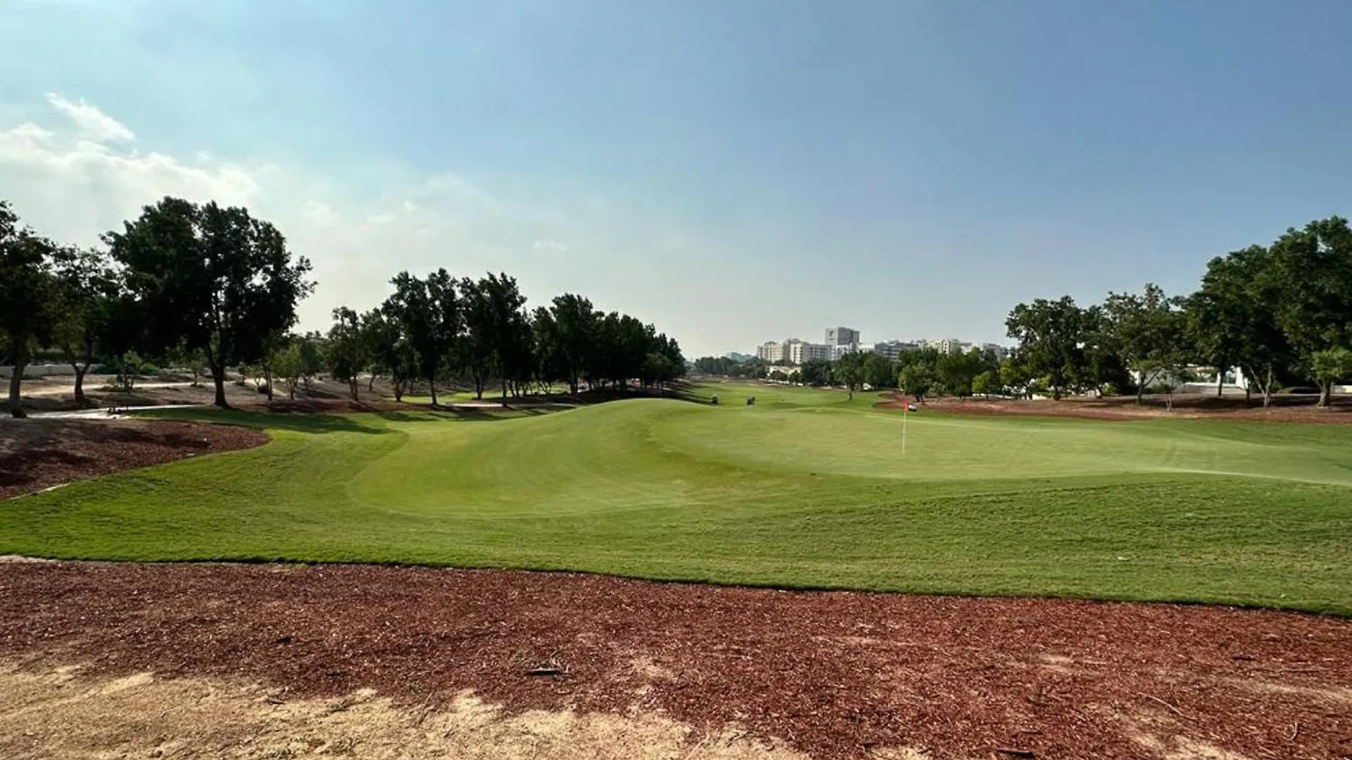 Villa Jumeirah Golf Estates - Whispering Pines By Golden Casa Dubai United Arab Emirates