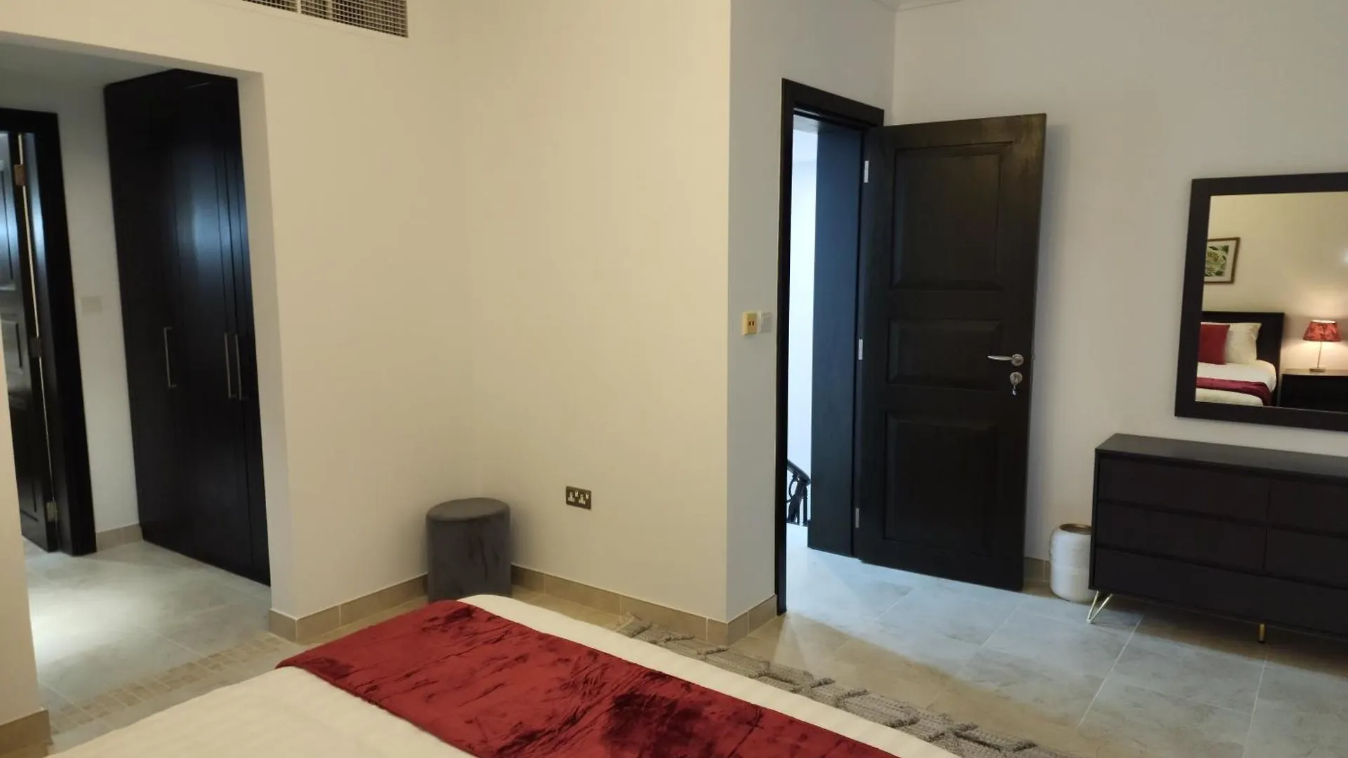 Jumeirah Golf Estates - Whispering Pines By Golden Casa Dubai 0*,
